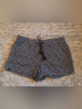 Ann Taylor Loft pull on shorts, Sz Small